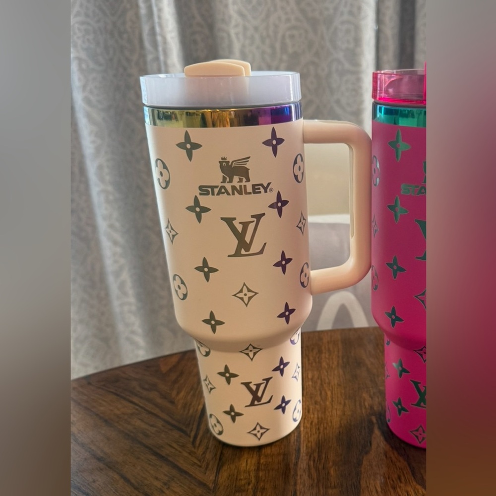 Stanley Cream Patterned Tumbler with Handle